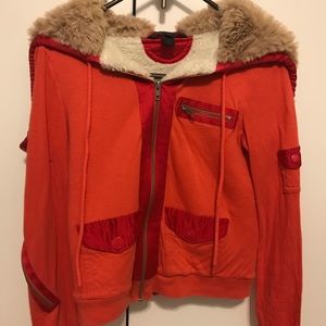 Marc Jacobs light jacket with fur